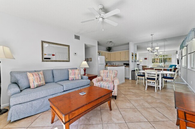 Building Photo - 353 S US Hwy 1