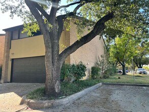 Building Photo - Location....Location....Location...