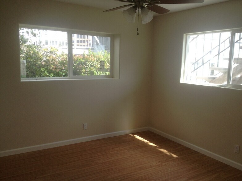 second bedroom - 5937 Mildred St
