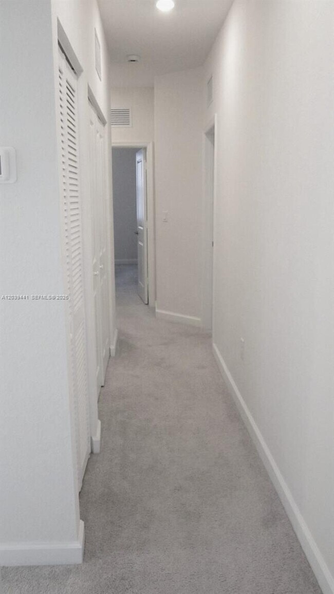 Building Photo - 16225 SW 288th Terrace