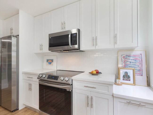 Building Photo - 955 Egret Cir
