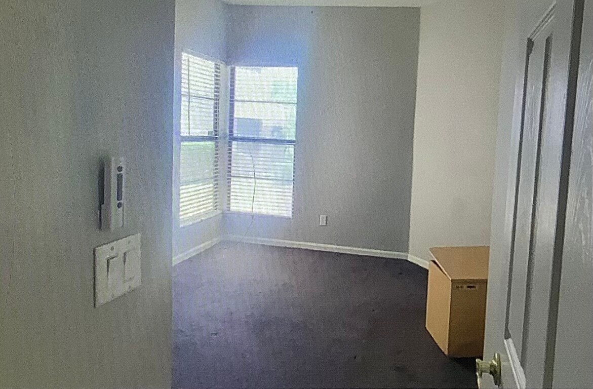 2 additional bedrooms on main level. 1 upstairs with bath - 1502 E Estrid Ave