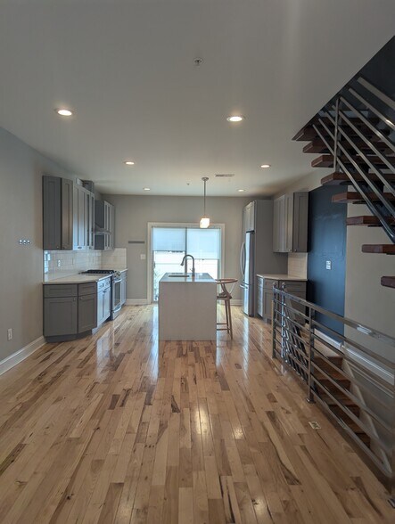 Building Photo - 1644 N 2nd St