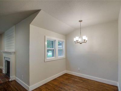 Building Photo - 3806 Carolyn Rd