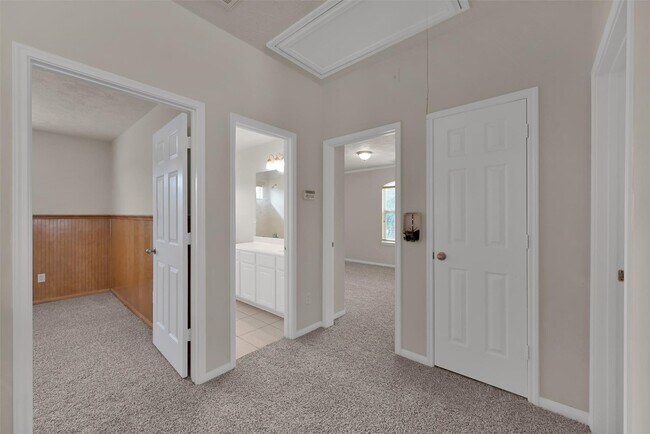 Building Photo - 1443 Meadowhigh Ln