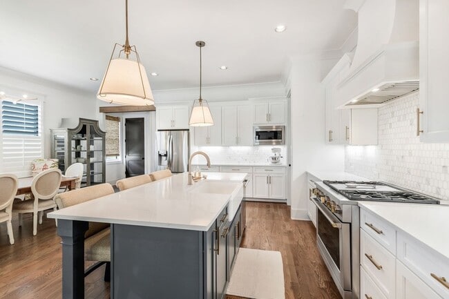 Building Photo - 59 Brookwood Terrace