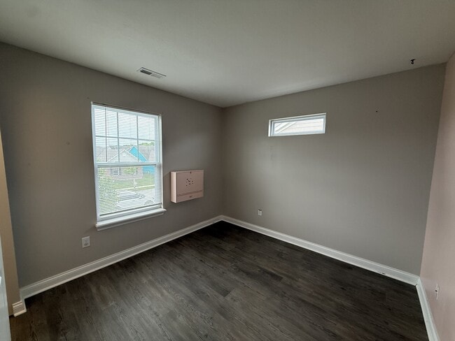 Building Photo - 8836 Kipling Dr