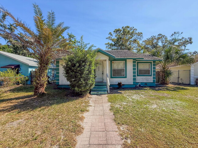 Primary Photo - 1844 27th St S