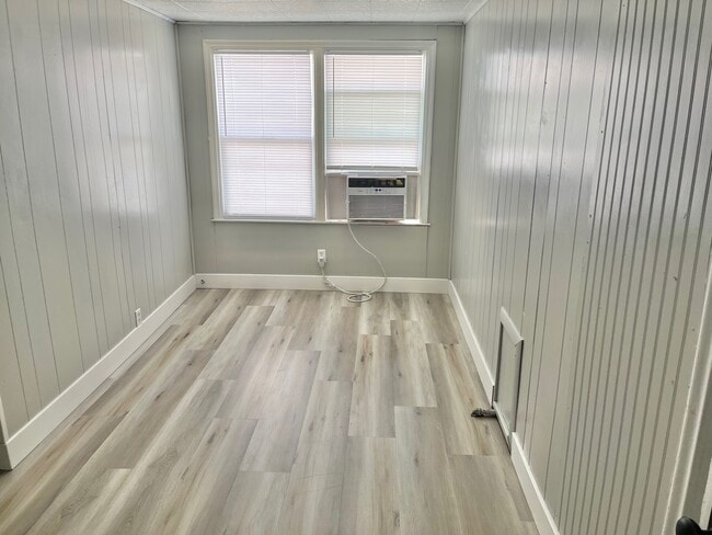 Building Photo - 4 Plex Seller Finance