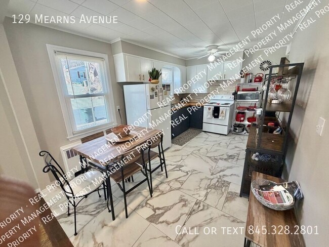 Building Photo - 129 Mearns Ave