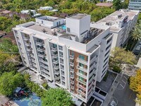 Building Photo - 2740 SW 28th Terrace
