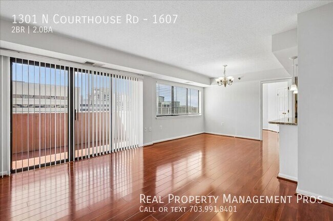 Building Photo - 1301 N Courthouse Rd