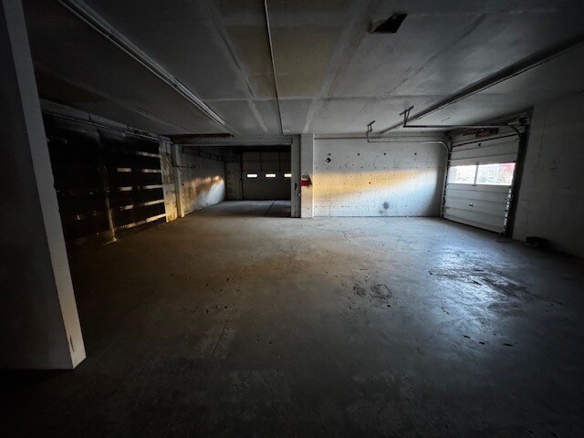 Building Photo - 410 S Grand Ave