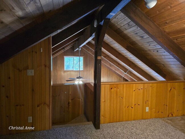 Building Photo - Waterfront 1 bedroom with a loft
