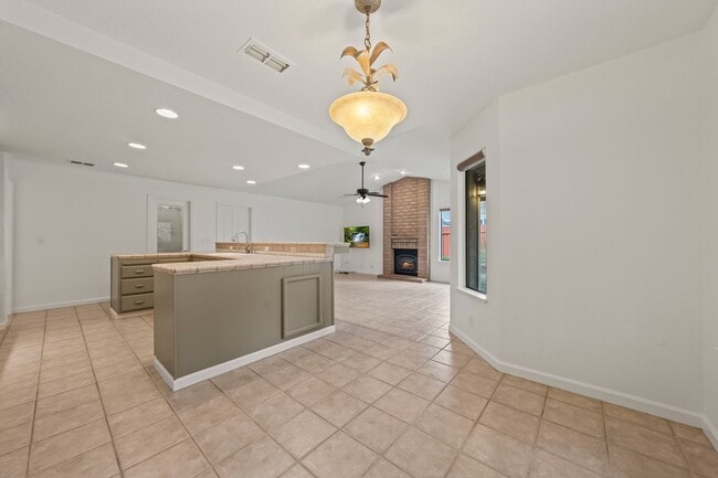 Building Photo - Single-Story El Dorado Hills Home with Vau...