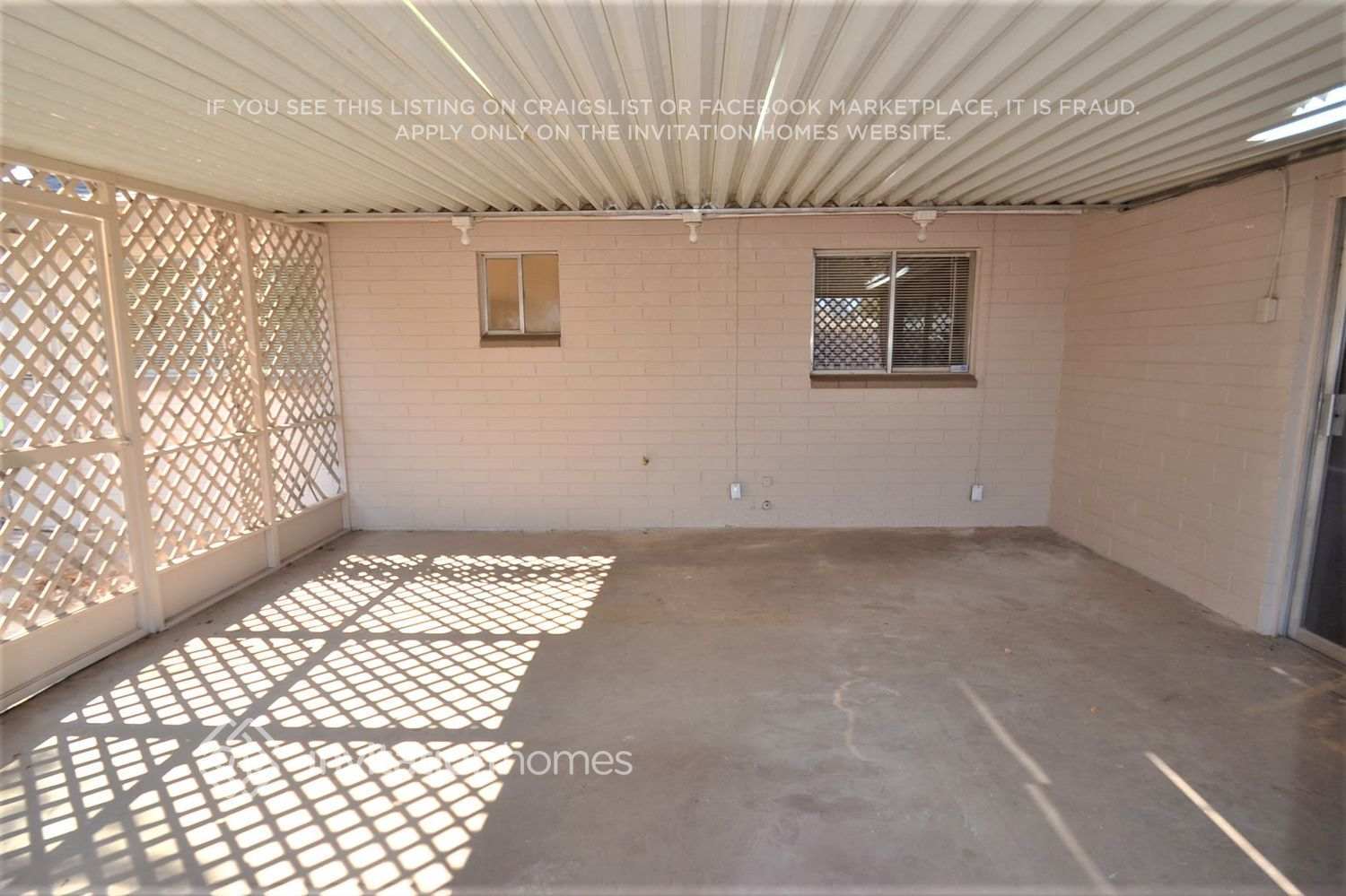 Building Photo - 3910 W Loma Ln
