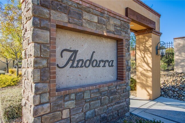 Building Photo - 729 Catalina Aisle St