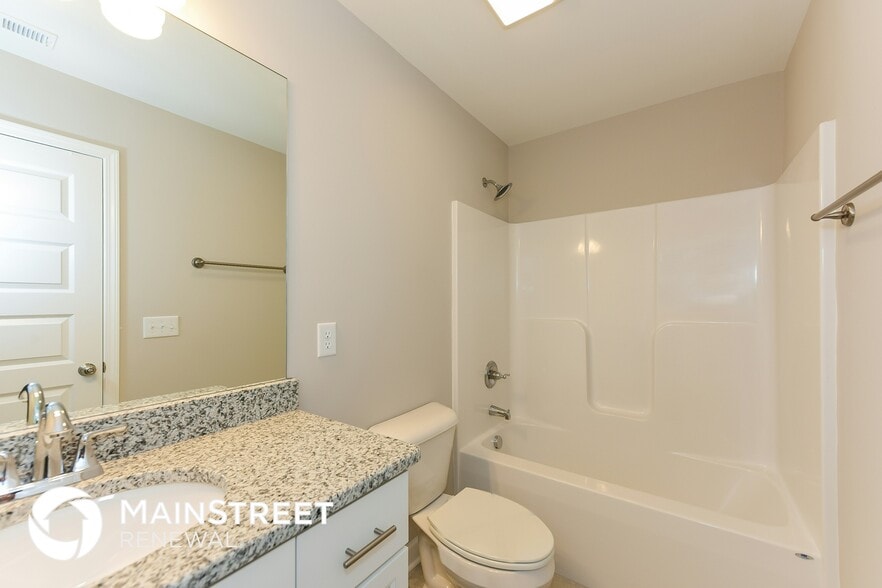 Building Photo - 122 W Hite St