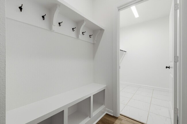 Building Photo - 17043 Luminous Ln