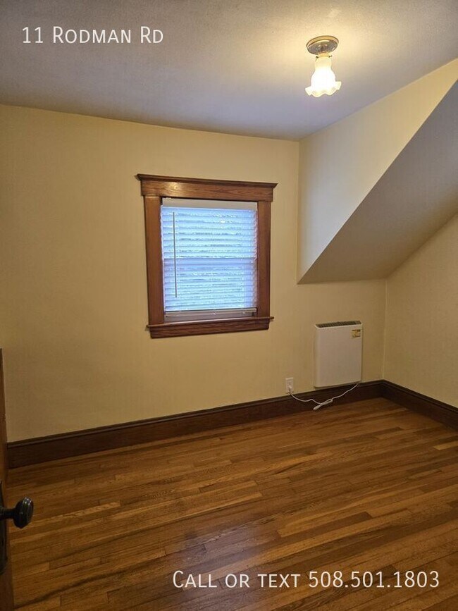 Building Photo - 11 Rodman Rd