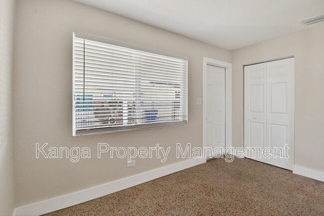 Building Photo - 58 W 27th St