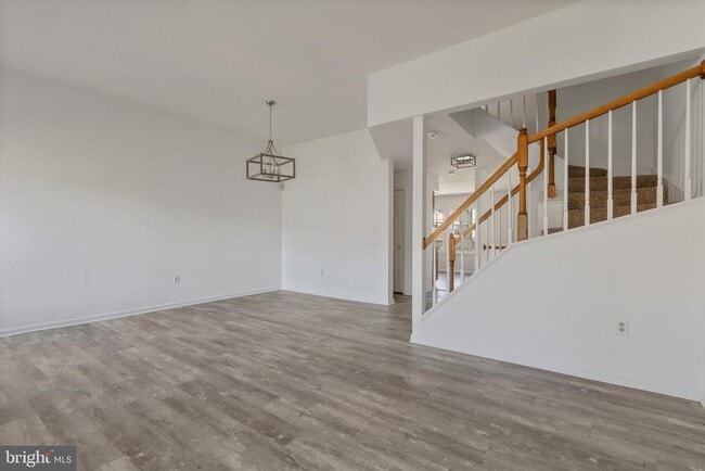 Building Photo - 7813 Flager Cir