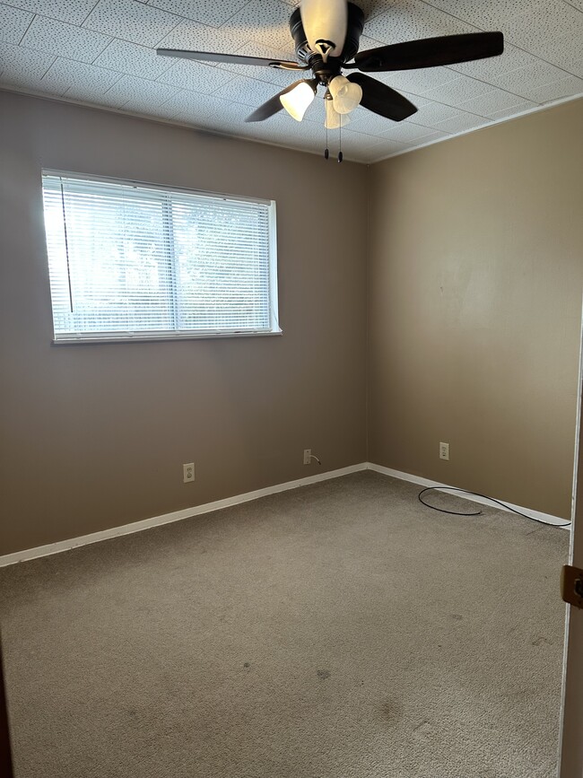 bedroom 3 - 509 Wilmuth Street