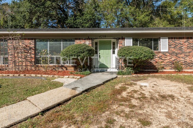 Building Photo - HALF-DEPOSIT SPECIAL! Spacious 4-Bed 2-Bath Brick Home in West Mobile