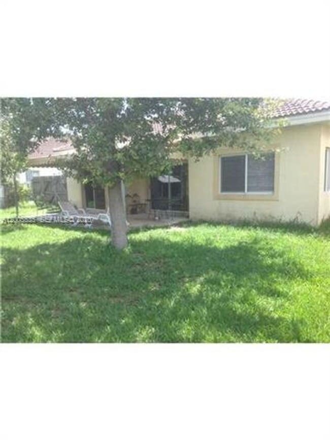 Building Photo - 10785 SW 232nd St