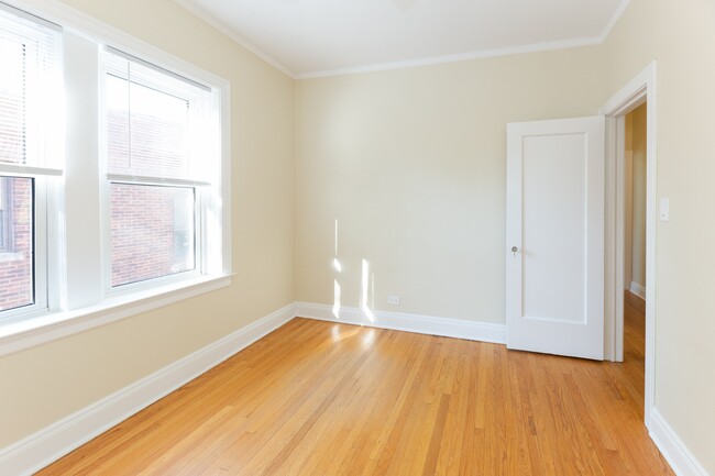 Bedroom - 1135-37 Maple Ave.