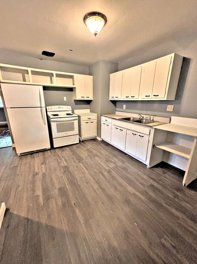 Building Photo - HOUSE FOR RENT - DECATUR