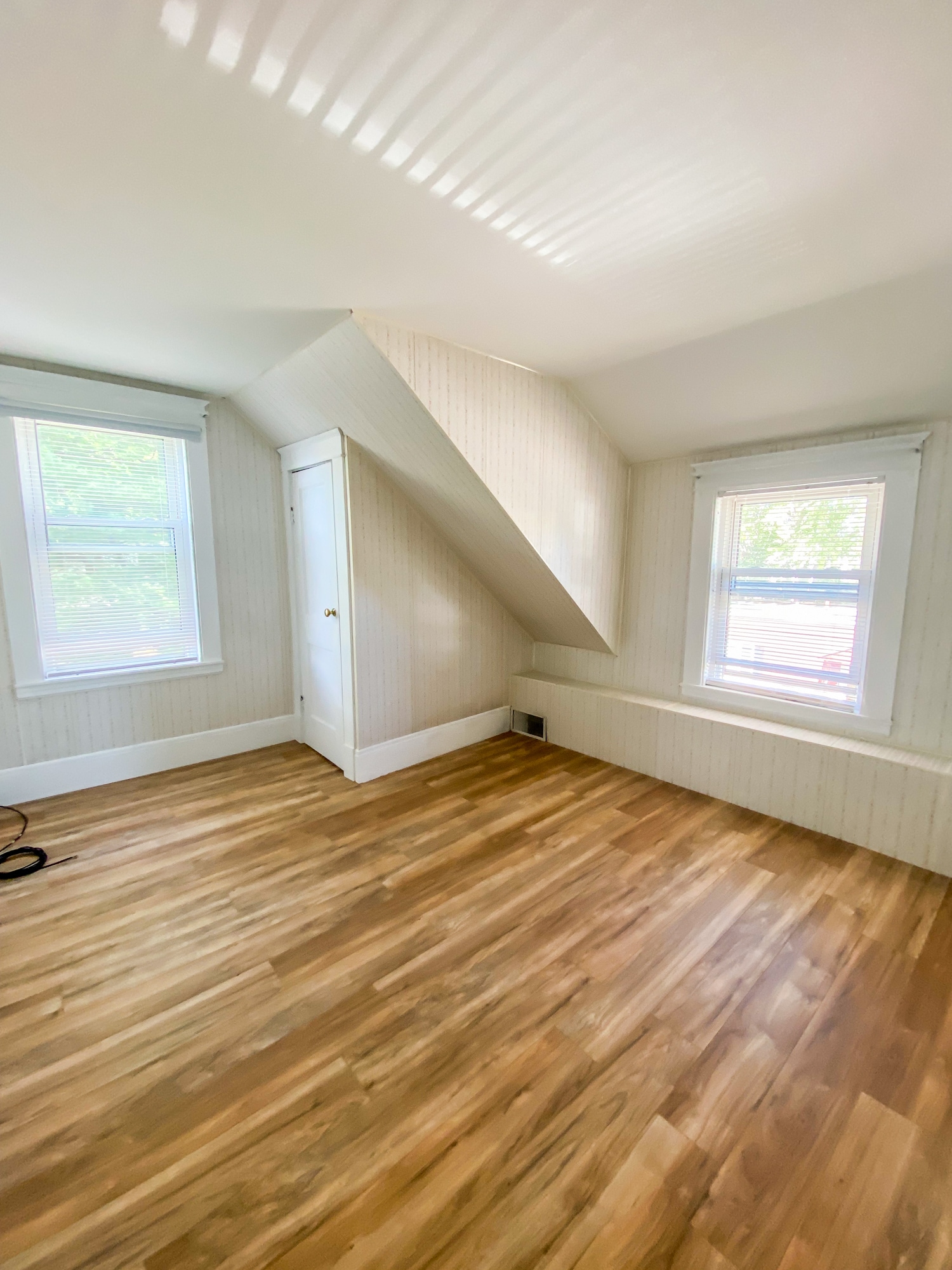 Building Photo - 8 Howe St