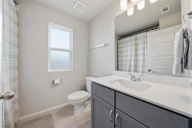 Building Photo - 641 Running Creek Dr