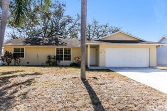 Building Photo - 552 SW Badger Terrace