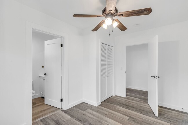 Building Photo - Beautiful newly remodeled modern 2 Bed + 2...