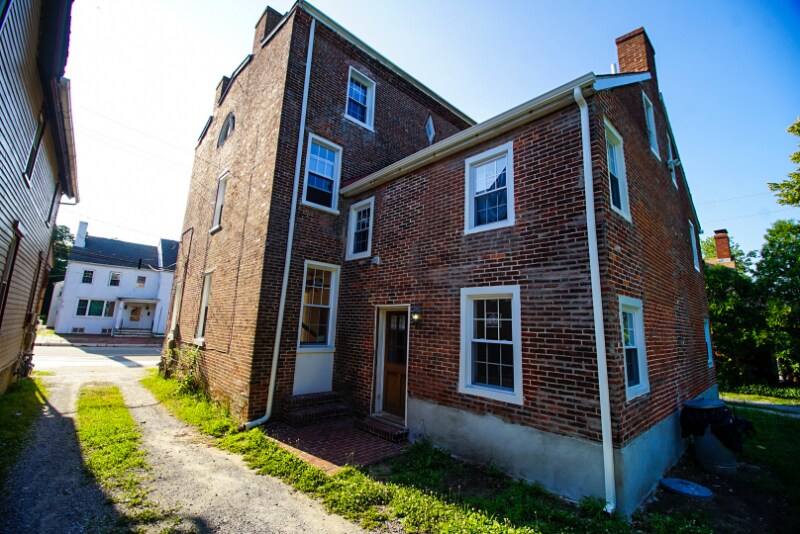 Building Photo - 32 Market St