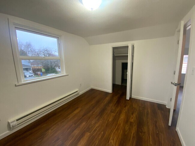Building Photo - Beautiful Tacoma 4-Bedroom! Apply Today!