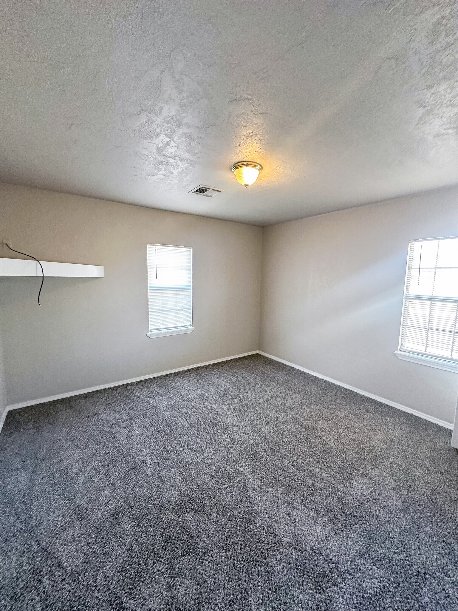 Building Photo - 2231 NW 26th St