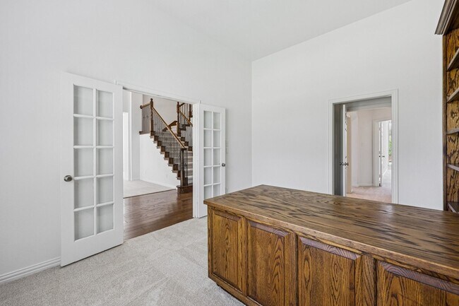 Building Photo - 11295 Apple Valley Dr