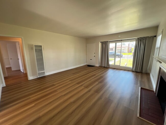 Building Photo - 314 N 19th St