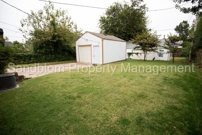 Building Photo - For Lease | Midtown Tulsa | Available Now