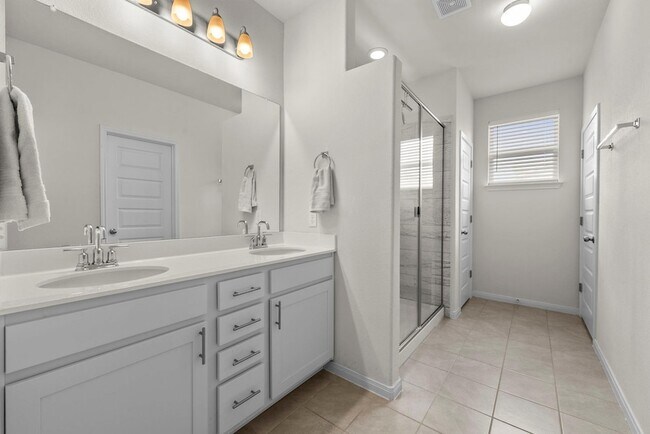 Building Photo - 6413 Mary Lewis Dr