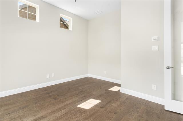 Building Photo - 12261 Hesse Dr