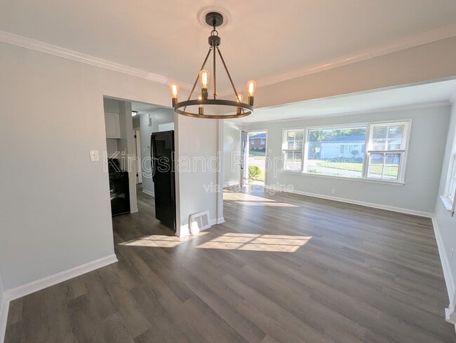 Building Photo - 1009 Bliss Dr