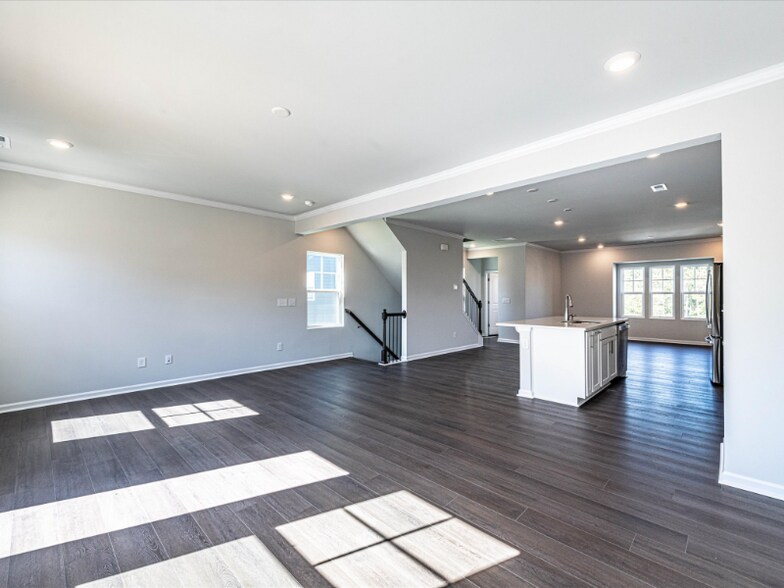 Building Photo - 235 Nahunta Dr