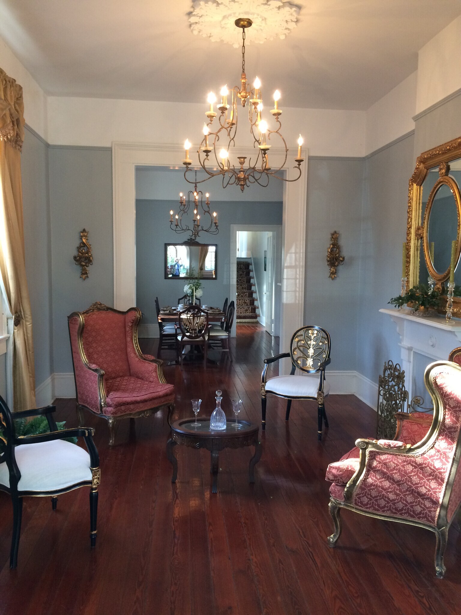 LIVING ROOM - 400 Millaudon St