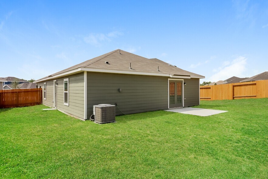 Building Photo - 26828 Steinbeck Dr