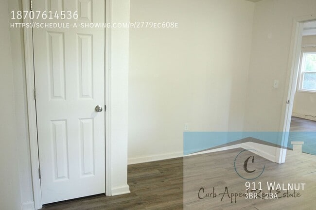 Building Photo - 911 Walnut-