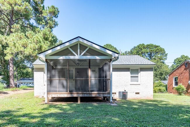 Building Photo - 2458 Stevens Rd