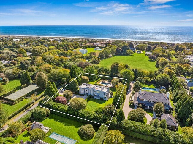 Building Photo - 8 Heller Ln